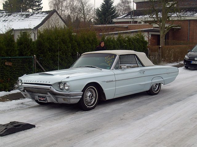 De Ford Thunderbird uit 1964